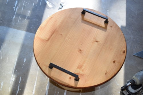 DIY Industrial Serving Tray that Anyone can Make | Serving Tray Tutorial | Farmhouse tray | Rustic tray | How to make a round serving tray