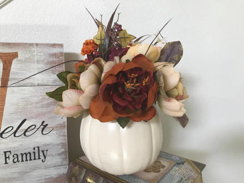 A Brick Home: rustic thanksgiving decorations, thanksgiving decorations for home, thanksgiving decorations table, thanksgiving ideas