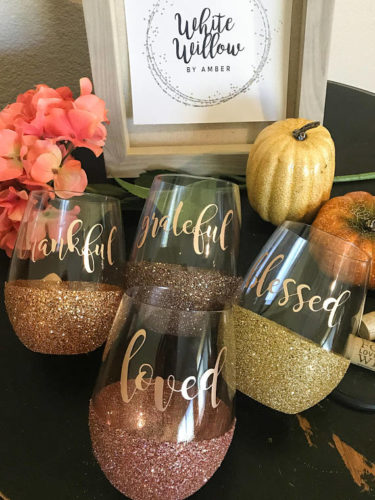 A Brick Home: rustic thanksgiving decorations, thanksgiving decorations for home, thanksgiving decorations table, thanksgiving ideas