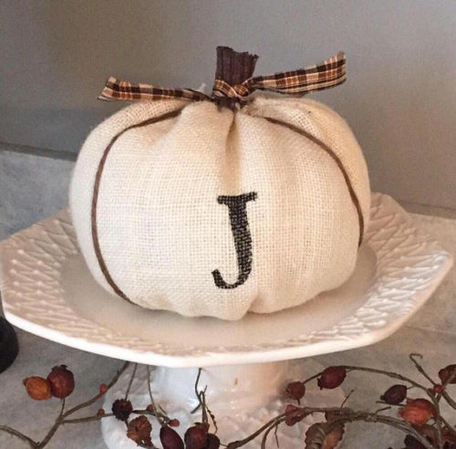 A Brick Home: rustic thanksgiving decorations, thanksgiving decorations for home, thanksgiving decorations table, thanksgiving ideas