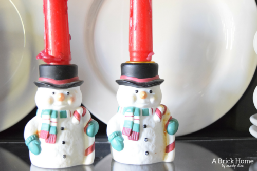 A Brick Home: Christmas hutch display, christmas hutch decor, christmas hutch decorating ideas, Christmas china cabinet, Christmas china cabinet decor, Christmas hutch ideas