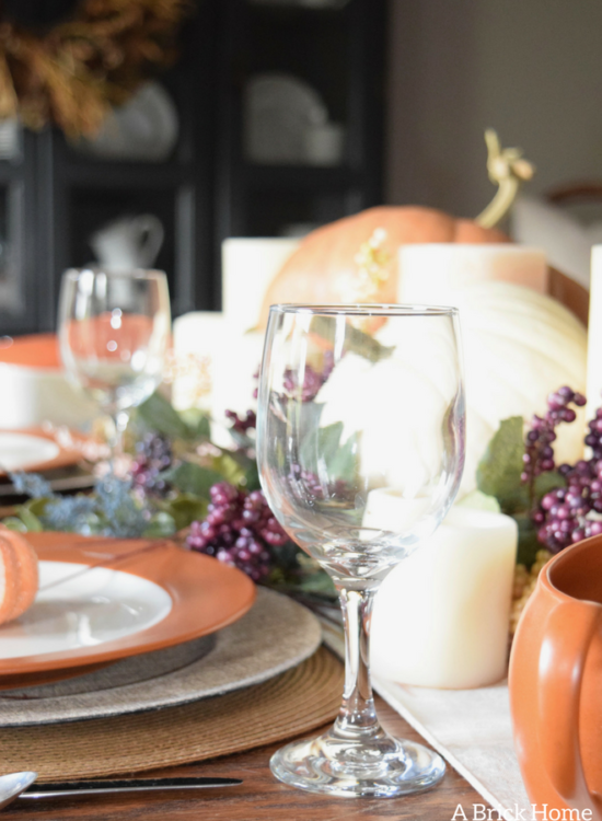 A Brick Home: Thanksgiving table decorations, thanksgiving table decorations ideas, thanksgiving table settings, thanksgiving table decor, thanksgiving table ideas, fall decorations, thanksgiving tablescapes, fall tablescapes