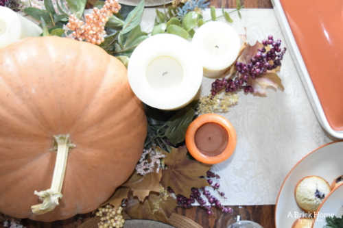 A Brick Home: Thanksgiving table decorations, thanksgiving table decorations ideas, thanksgiving table settings, thanksgiving table decor, thanksgiving table ideas, fall decorations, thanksgiving tablescapes, fall tablescapes