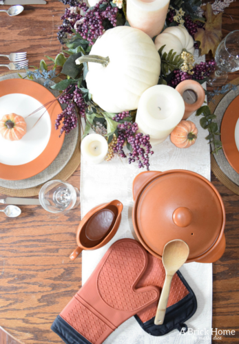 A Brick Home: Thanksgiving table decorations, thanksgiving table decorations ideas, thanksgiving table settings, thanksgiving table decor, thanksgiving table ideas, fall decorations, thanksgiving tablescapes, fall tablescapes