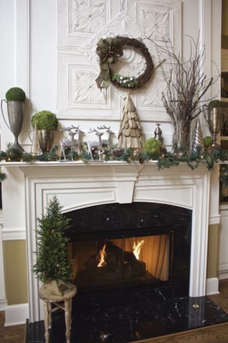 Christmas Mantel Ideas, DIY Christmas mantel ideas, rustic Christmas mantels, modern Christmas mantels, holiday decorating,Christmas mantel ideas fire places, Christmas decorations, Christmas decorations for the home