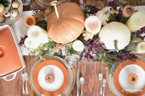 A Brick Home: Thanksgiving table decorations, thanksgiving table decorations ideas, thanksgiving table settings, thanksgiving table decor, thanksgiving table ideas, fall decorations, thanksgiving tablescapes, fall tablescapes