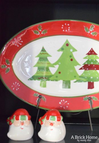A Brick Home: Christmas hutch display, christmas hutch decor, christmas hutch decorating ideas, Christmas china cabinet, Christmas china cabinet decor, Christmas hutch ideas