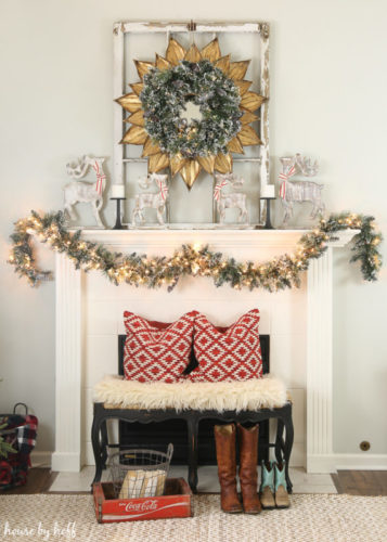 Christmas Mantel Ideas, DIY Christmas mantel ideas, rustic Christmas mantels, modern Christmas mantels, holiday decorating,Christmas mantel ideas fire places, Christmas decorations, Christmas decorations for the home