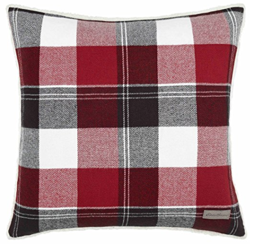 A Brick Home: Plaid Christmas, Plaid Christmas Decorations, plaid Christmas decor, buffalo plaid Christmas, red and white christmas
