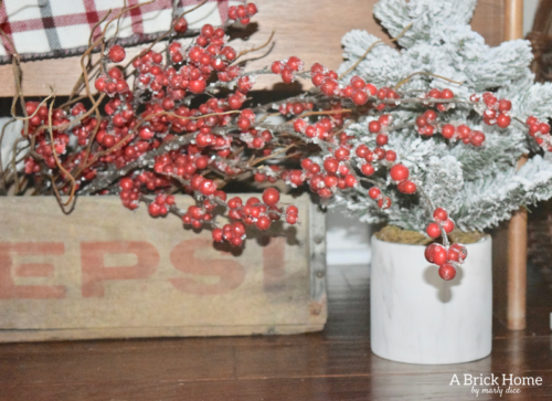 A Brick Home: Christmas Entryway Bench Decor, christmas front entry, christmas front entry decor, christmas front entryway bench