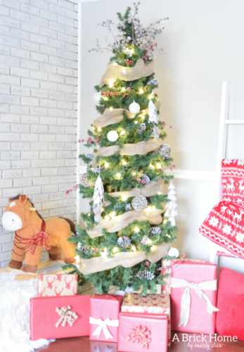 A Brick Home: Burlap Christmas Tree, christmas tree ideas, christmas tree decorations, burlap christmas tree decorations, burlap christmas tree ideas