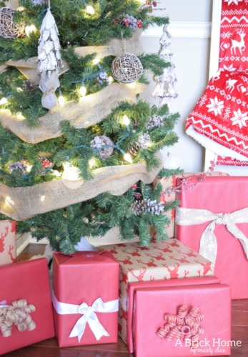 A Brick Home: Burlap Christmas Tree, christmas tree ideas, christmas tree decorations, burlap christmas tree decorations, burlap christmas tree ideas