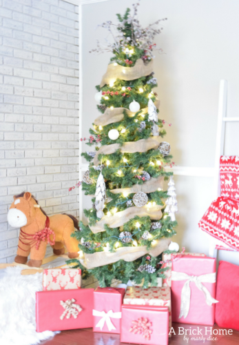 A Brick Home: Burlap Christmas Tree, christmas tree ideas, christmas tree decorations, burlap christmas tree decorations, burlap christmas tree ideas