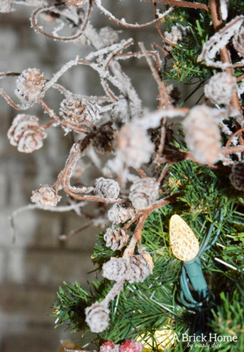 A Brick Home: Burlap Christmas Tree, christmas tree ideas, christmas tree decorations, burlap christmas tree decorations, burlap christmas tree ideas