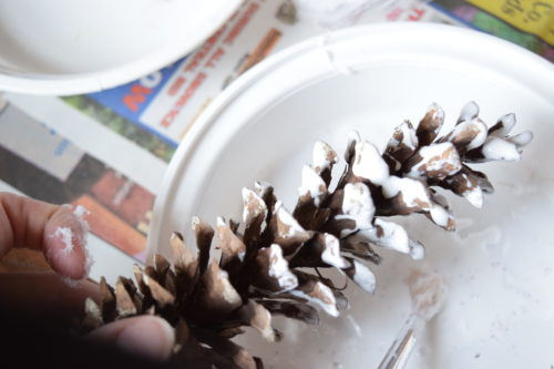 A Brick Home: DIY snow pinecones, pinecone crafts, diy pinecone crafts, diy pinecone crafts christmas, christmas crafts