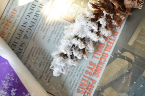 A Brick Home: DIY snow pinecones, pinecone crafts, diy pinecone crafts, diy pinecone crafts christmas, christmas crafts