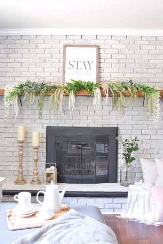 Spring mantel decorating ideas, spring mantel decor, spring mantel ideas, simple spring mantel