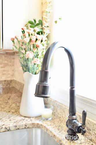 A Brick Home: spring kitchen, spring kitchen decor, spring kitchen decor countertops, kitchen decor, kitchen ideas #springdecor #kitchendecor #kitchenideas