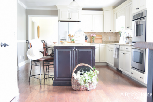 A Brick Home: spring kitchen, spring kitchen decor, spring kitchen decor countertops, kitchen decor, kitchen ideas #springdecor #kitchendecor #kitchenideas