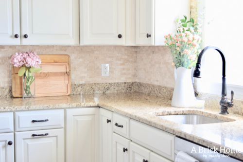 A Brick Home: spring kitchen, spring kitchen decor, spring kitchen decor countertops, kitchen decor, kitchen ideas #springdecor #kitchendecor #kitchenideas
