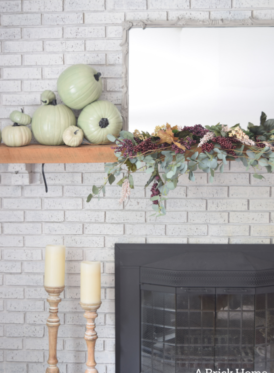 Gorgeous fall mantel decorating ideas to get you inspired.