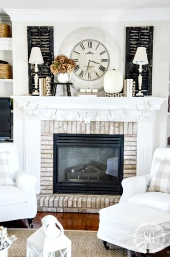 Gorgeous fall mantel decorating ideas to get you inspired.