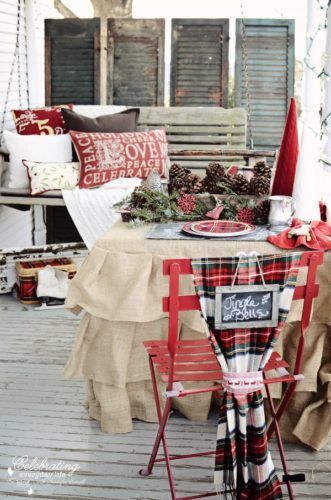 Gorgeous Buffalo Check Christmas Decor Ideas - Love this roundup of plaid holiday decor! #buffalocheck