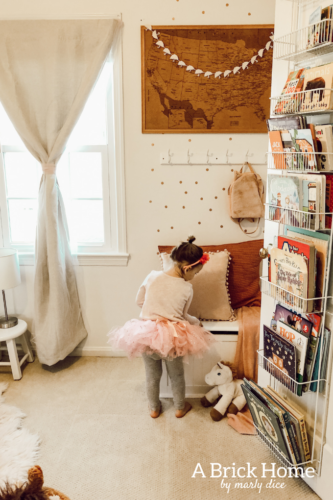 DREAM toddler girl's bedroom with a shabby chic and vintage vibe! #girlsbedroom