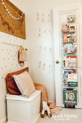 DREAM toddler girl's bedroom with a shabby chic and vintage vibe! #girlsbedroom