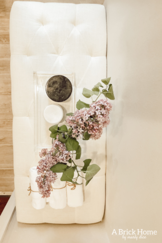 LOVING these towel hooks and the updated master bathroom space - A Brick Home #towelhooks