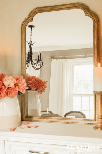LOVE this simple french country buffet decor in Marly's home! #frenchcountry