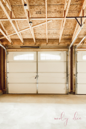 OBSESSED with this detached garage build with carriage garage doors! #detachedgarage #carriagegaragedoors