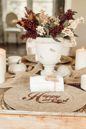 Try this fall table decor on a budget!! #falltabledecor #falltablescape