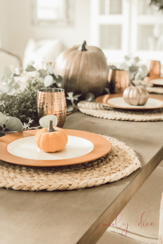 Recreate this rustic fall centerpiece with pumpkins in 5 easy steps! #abrickhome #rustifalldecor