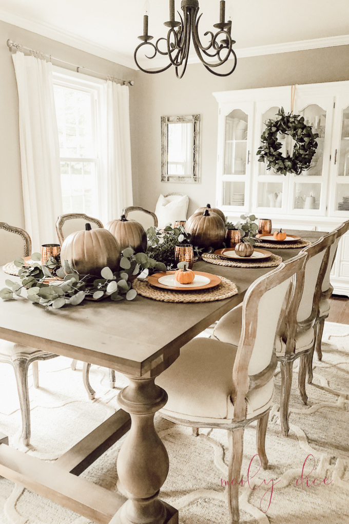 Recreate this rustic fall centerpiece with pumpkins in 5 easy steps! #abrickhome #rustifalldecor