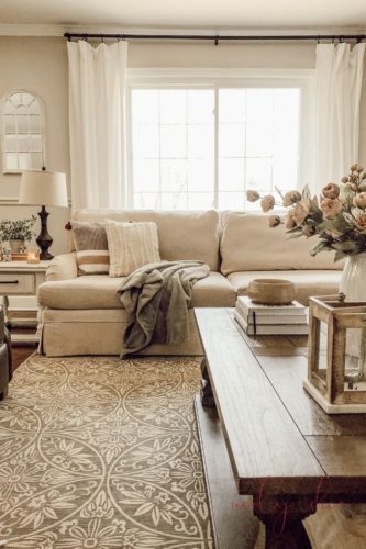 French country living room perfectly styled! #frenchcountry