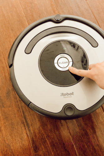 Pros and Cons of Roomba Vacuums...everything you need to know to make a decision to buy one! #roombavacuum
