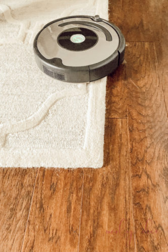 Pros and Cons of Roomba Vacuums...everything you need to know to make a decision to buy one! #roombavacuum