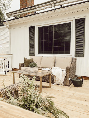 Patio furniture and outdoor summer decor - A Brick Home