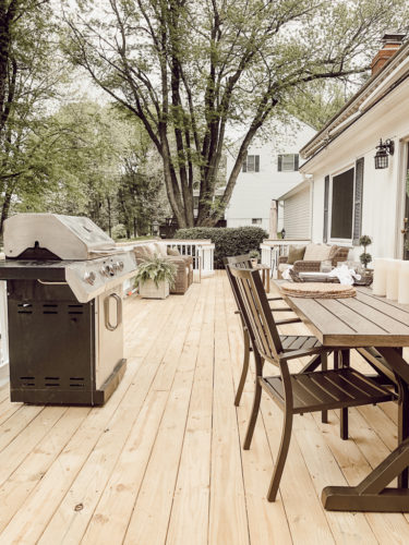 Patio furniture and outdoor summer decor - A Brick Home