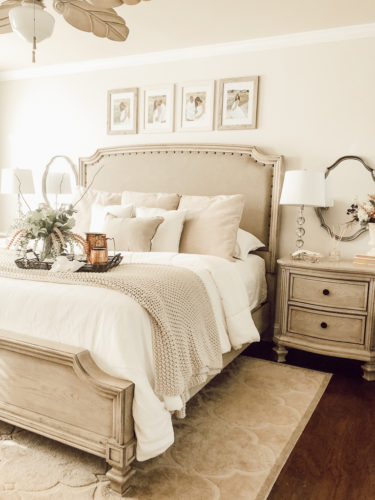 Learn how to style a bed beautifully, just like the professionals do! This guide will walk you through exactly what you need and how to do it! #styleabed #bedroomdecor
