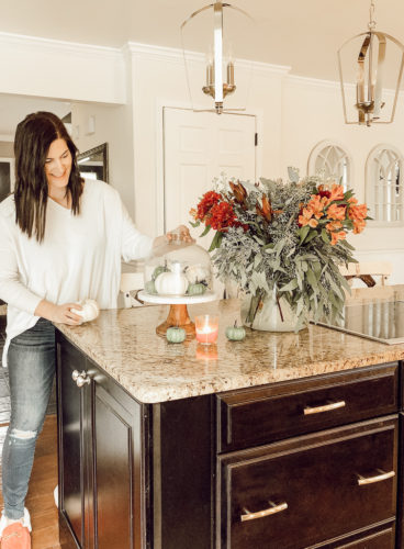 Get tons of ideas for how to style your kitchen countertops! #kitchencountertops #kitchenideas
