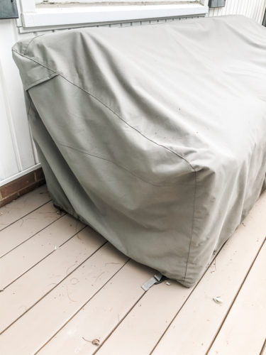 These patio furniture covers are SO good and they're actually affordable! #patiofurniture