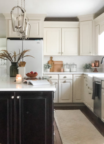 We swapped our granite for these gorgeous white quartz countertops and we LOVE them! #quartzcountertops