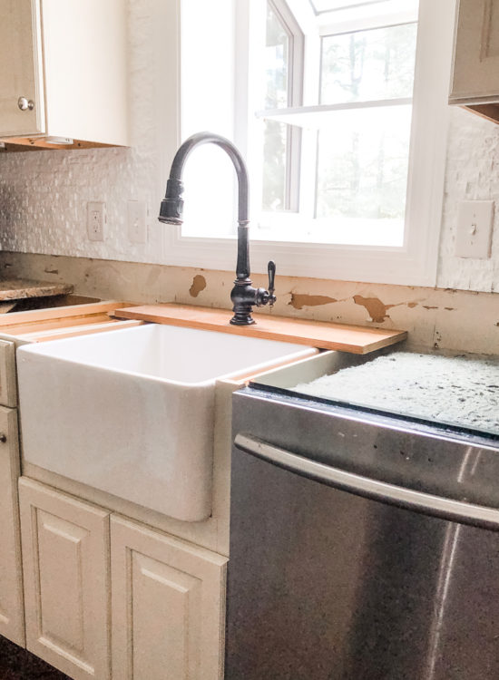 How we installed our farmhouse sink and what we learned along the way #farmhouse sink