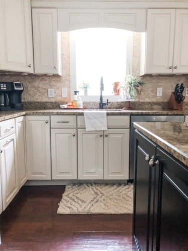 How we installed our farmhouse sink and what we learned along the way #farmhouse sink