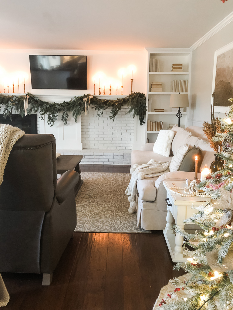 Simple & Neutral Christmas Decor in My Living Room - Marly Dice