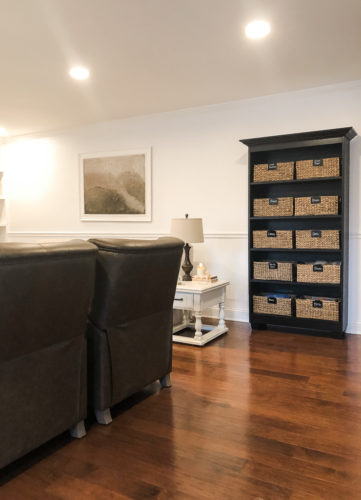 Organize your kids' toys in your living room without sacrificing the esthetic of the room! #organizekidstoys