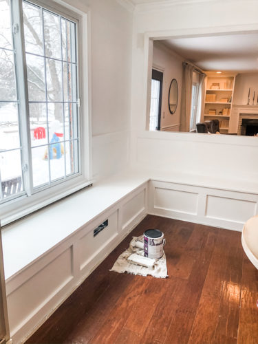 In this tutorial, you'll learn how to build a kitchen nook bench and make a beautiful space! #kitchennookbench