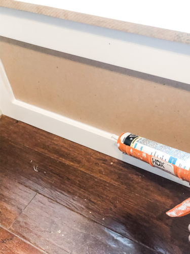 In this tutorial, you'll learn how to build a kitchen nook bench and make a beautiful space! #kitchennookbench